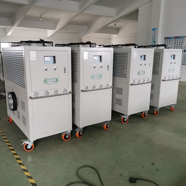 中藥粉碎冷風(fēng)機(jī)，低溫冷風(fēng)機(jī)，-35度冷風(fēng)機(jī)組